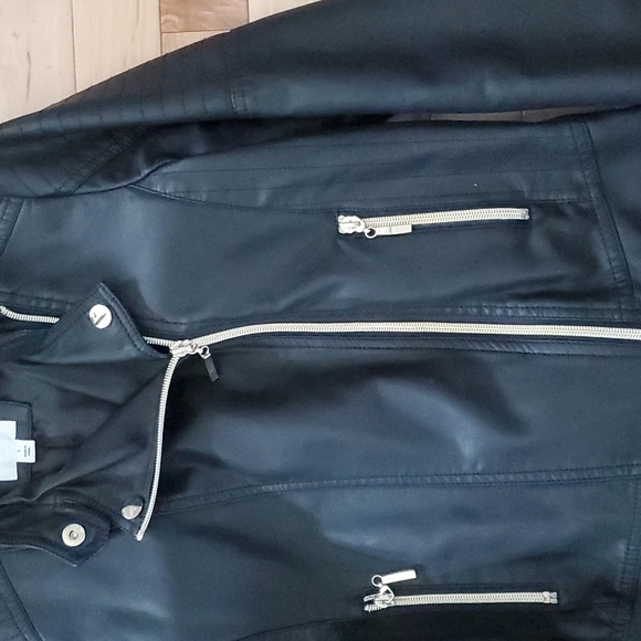 Jacket - Picture 4 of 4